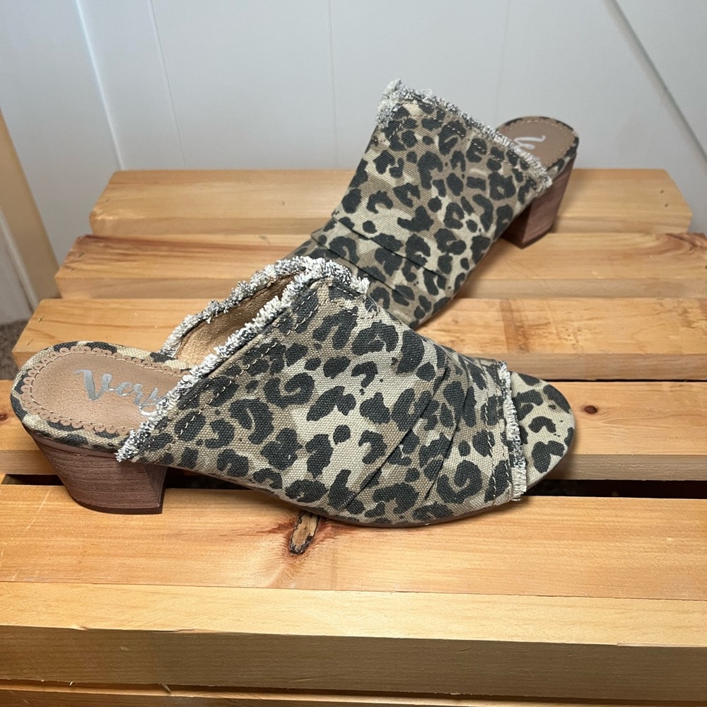 Size 8 casual heel